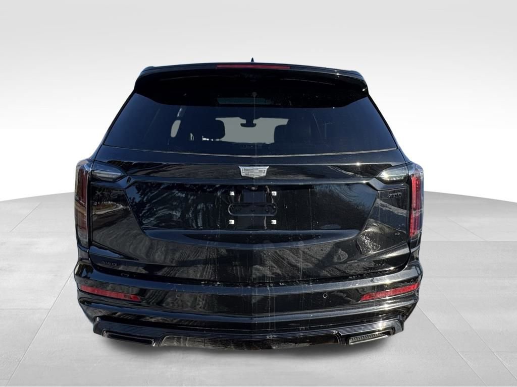 Used 2024 Cadillac XT6 Sport w/ LPO, ONYX Package image 16