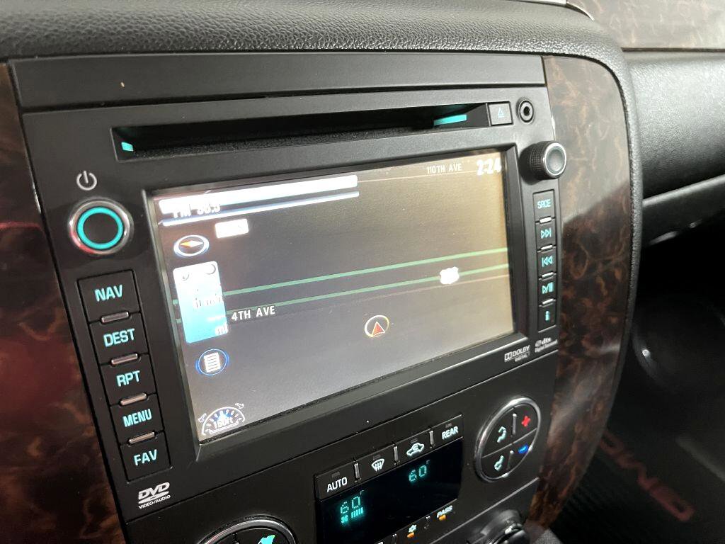 Used 2012 GMC Yukon XL Denali image 23