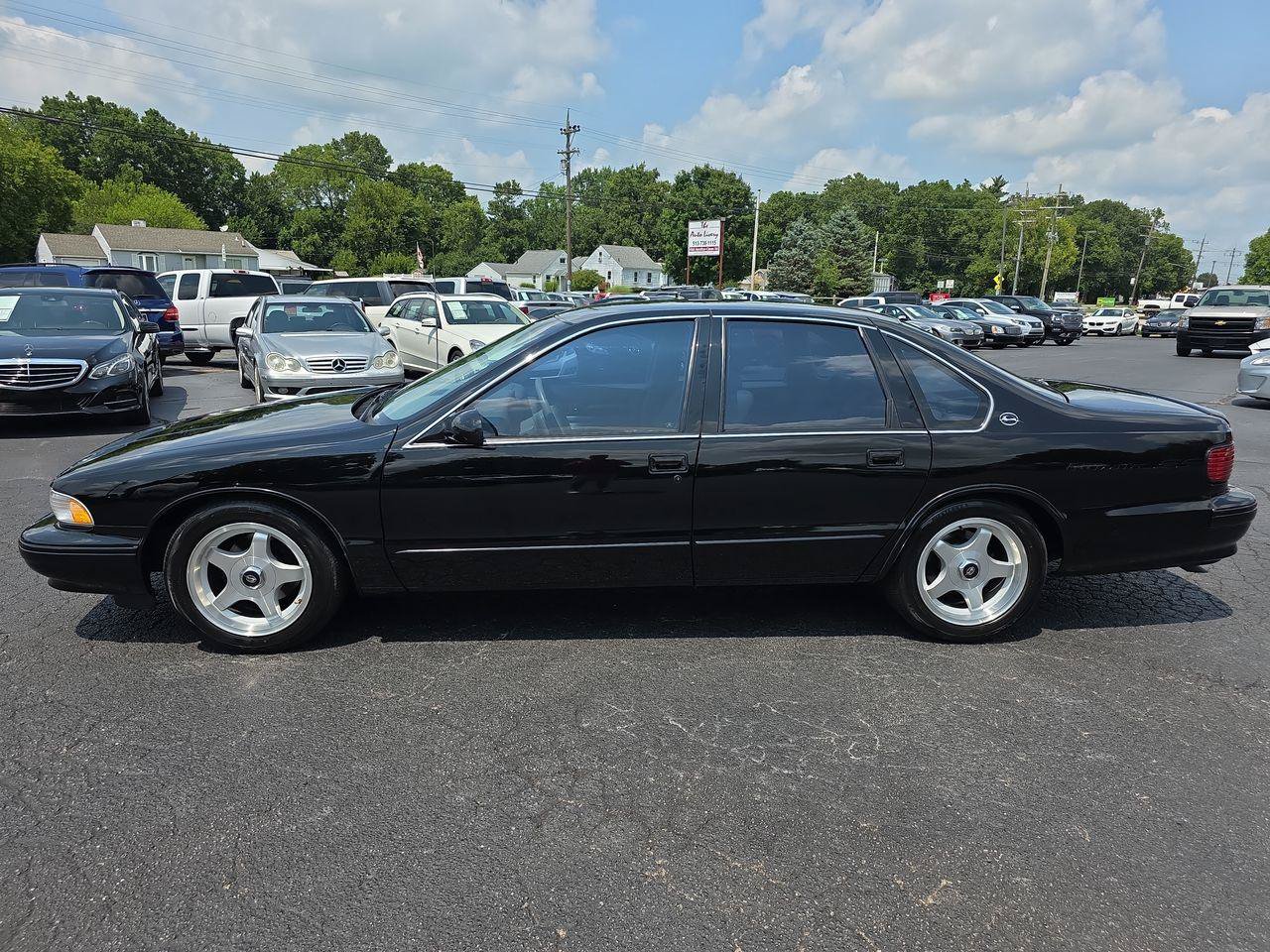 Used 1996 Chevrolet Impala SS RWD image 19