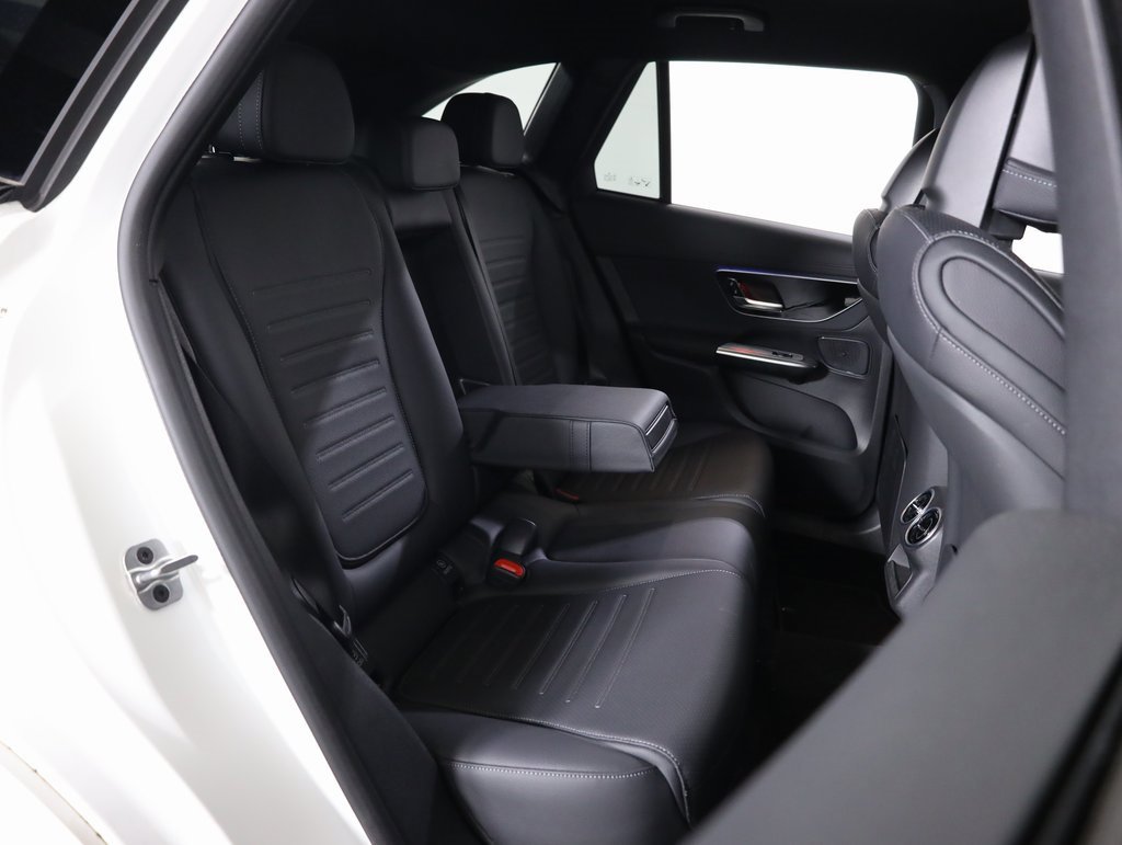 Certified 2025 Mercedes-Benz GLC 300 4MATIC image 40