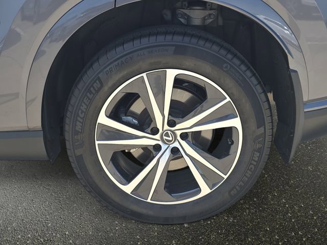 Used 2023 Lexus RX 350 Premium w/ Accessory Package AWD/4WD image 36