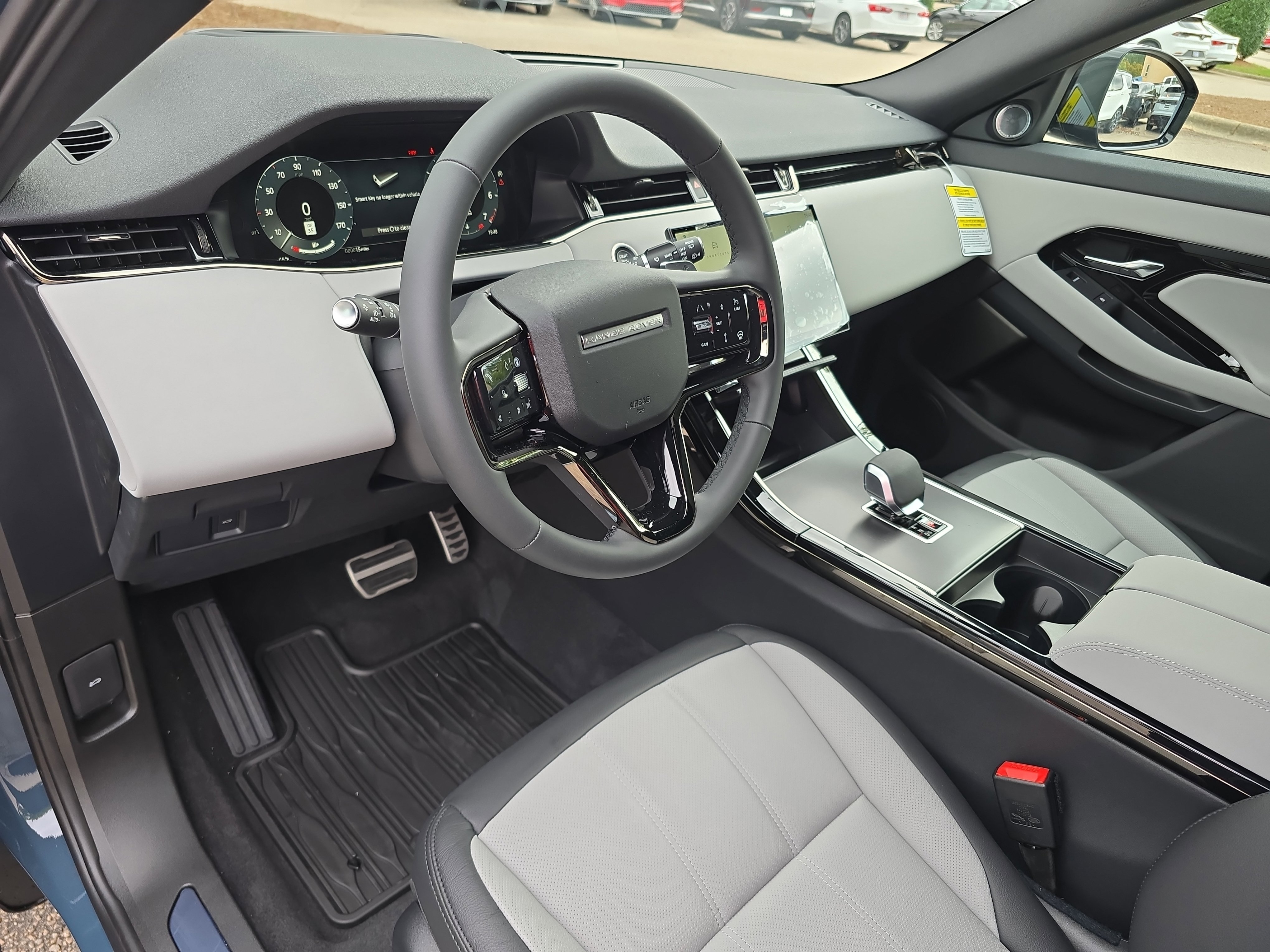 New 2026 Land Rover Range Rover Evoque Dynamic SE image 16