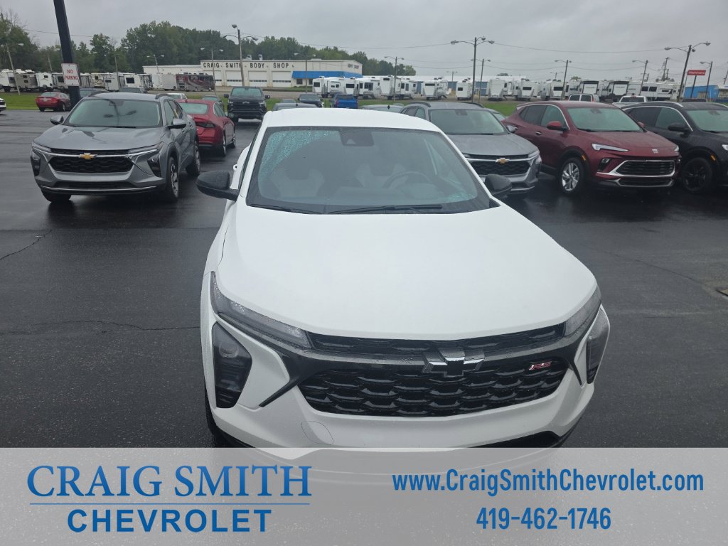 Used 2024 Chevrolet Trax RS w/ Driver Confidence Package FWD image 9