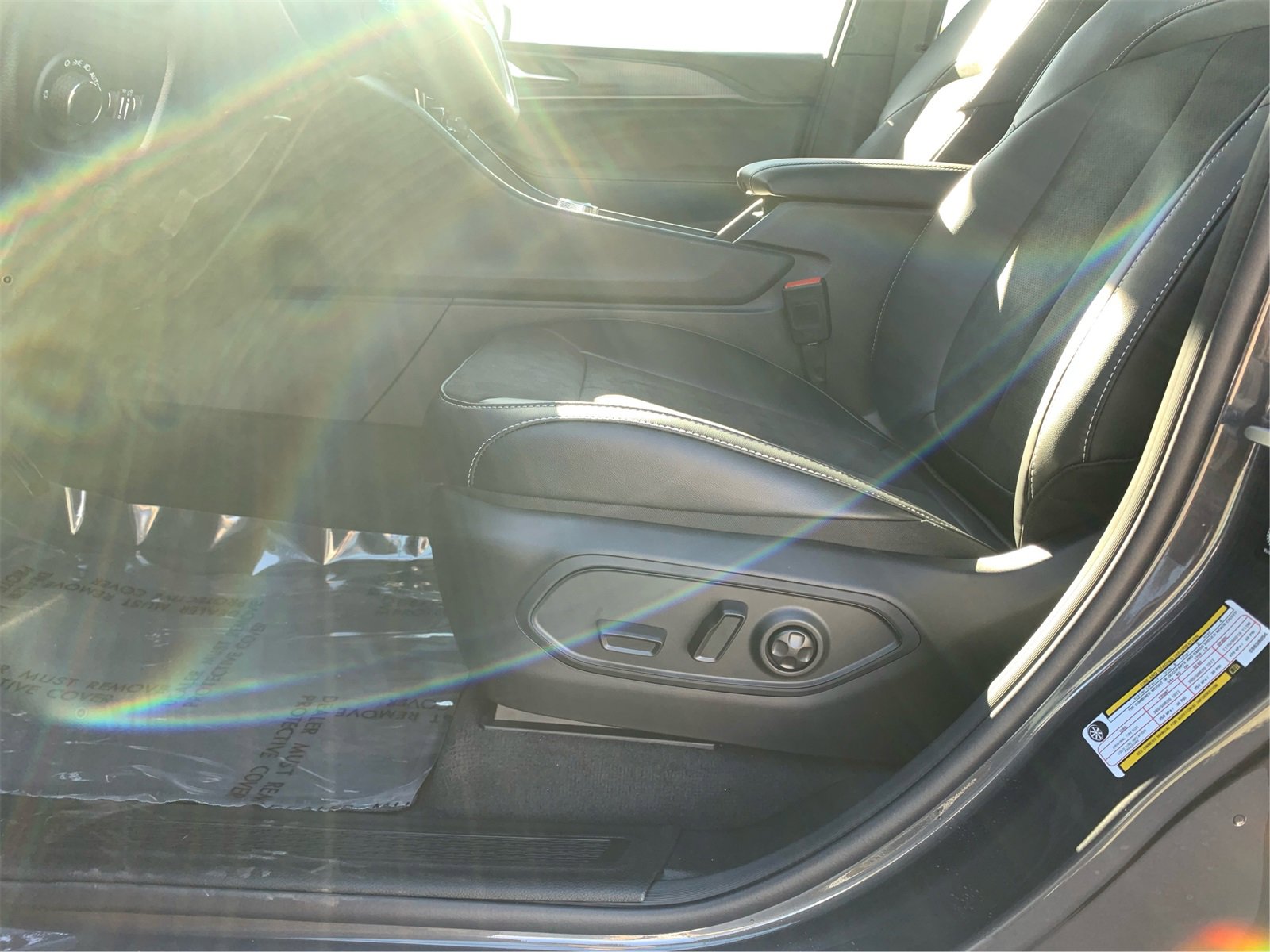 Used 2025 Jeep Grand Cherokee L Altitude image 30