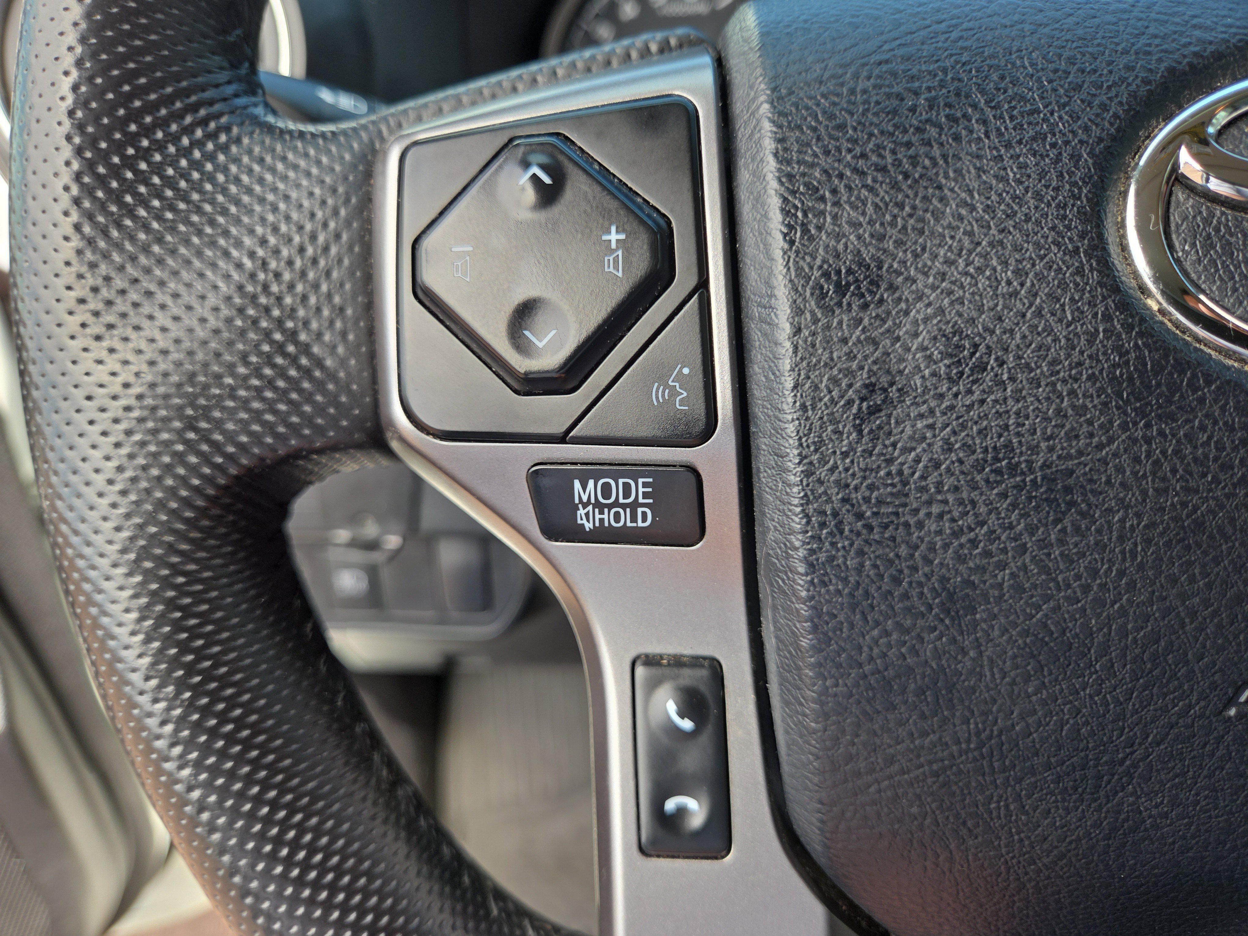 Certified 2023 Toyota Tacoma SR5 AWD/4WD image 27