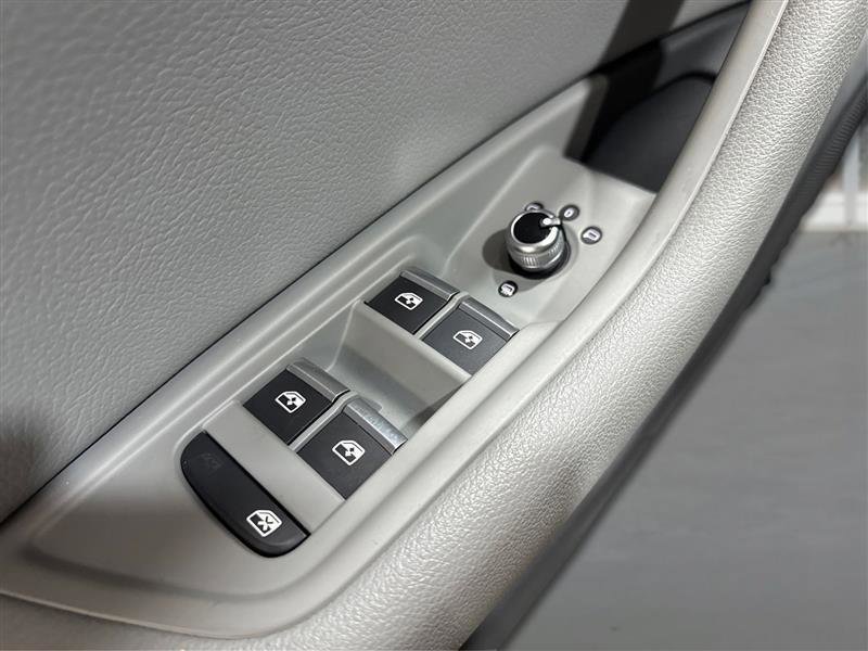 Used 2019 Audi A4 2.0T Premium w/ Convenience Package image 28