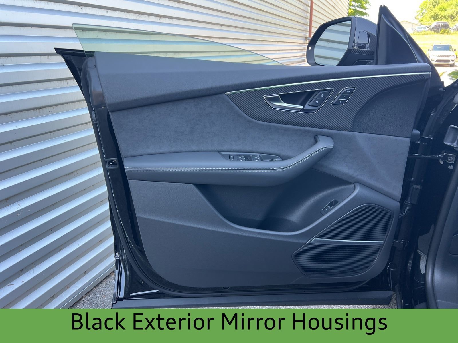 New 2026 Audi SQ8 Premium Plus AWD/4WD image 22