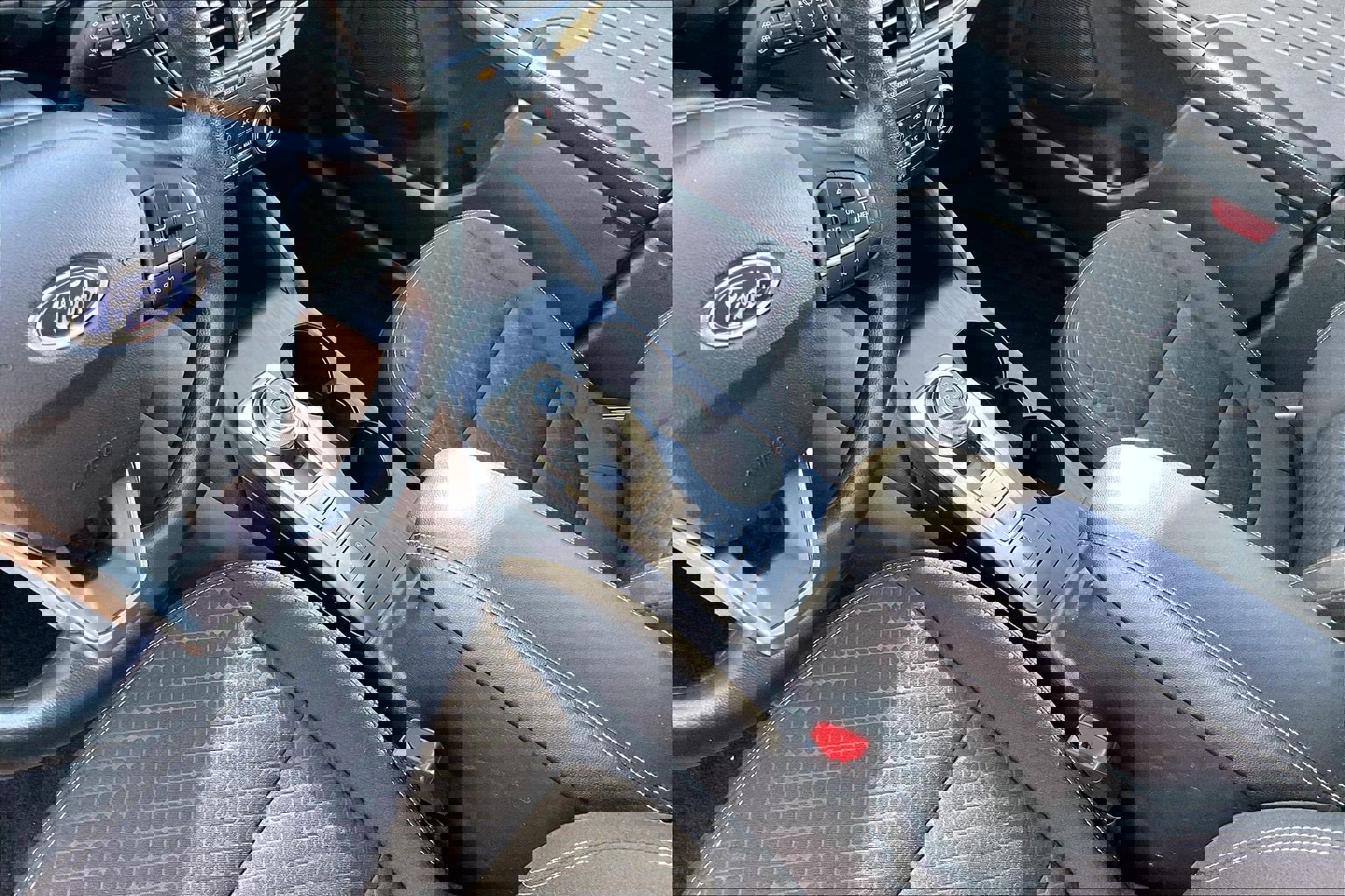 Used 2025 Ford Escape Active image 16