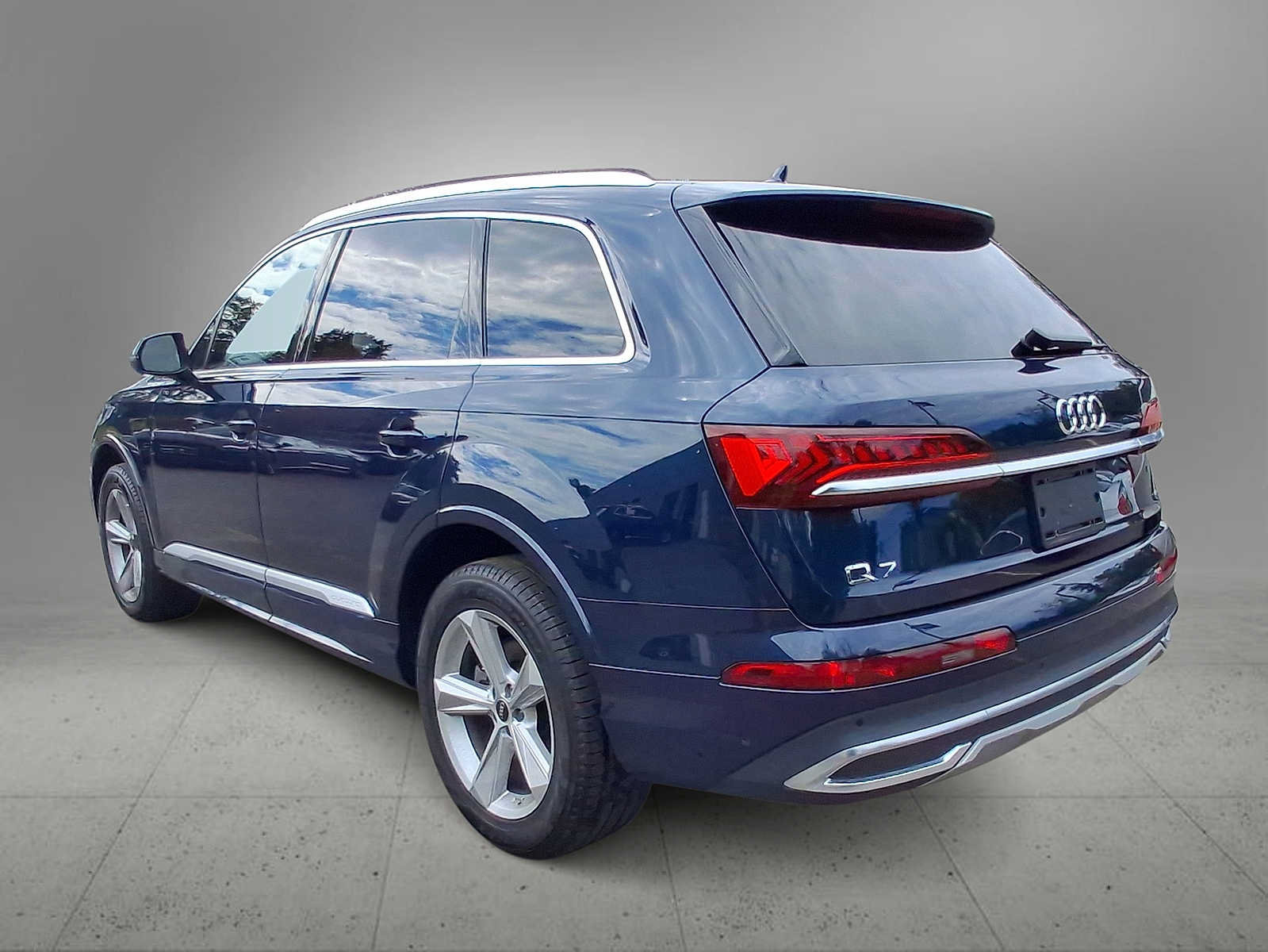 Certified 2023 Audi Q7 2.0T Premium w/ Convenience Package AWD/4WD image 6