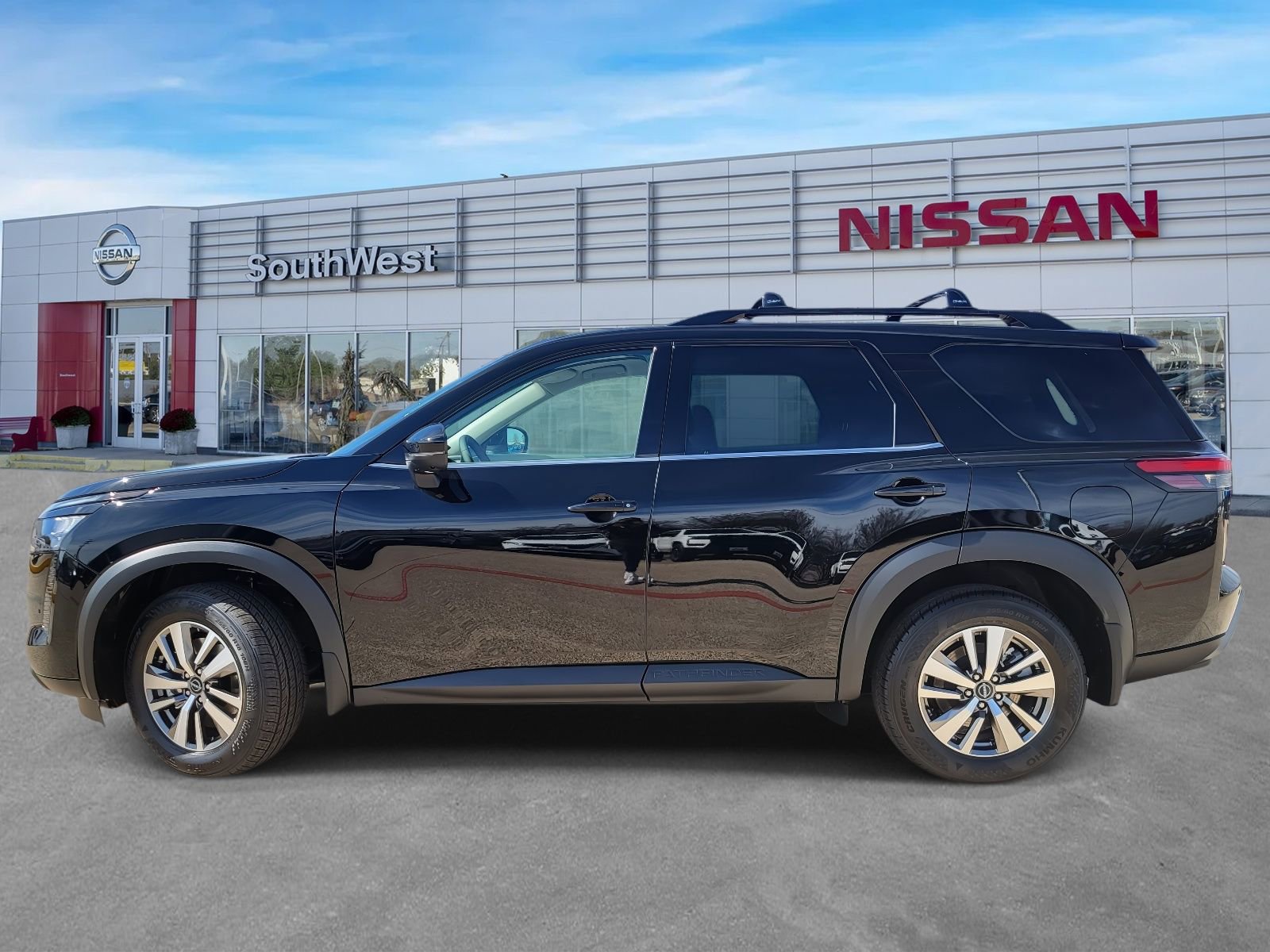 New 2026 Nissan Pathfinder SL AWD/4WD image 9