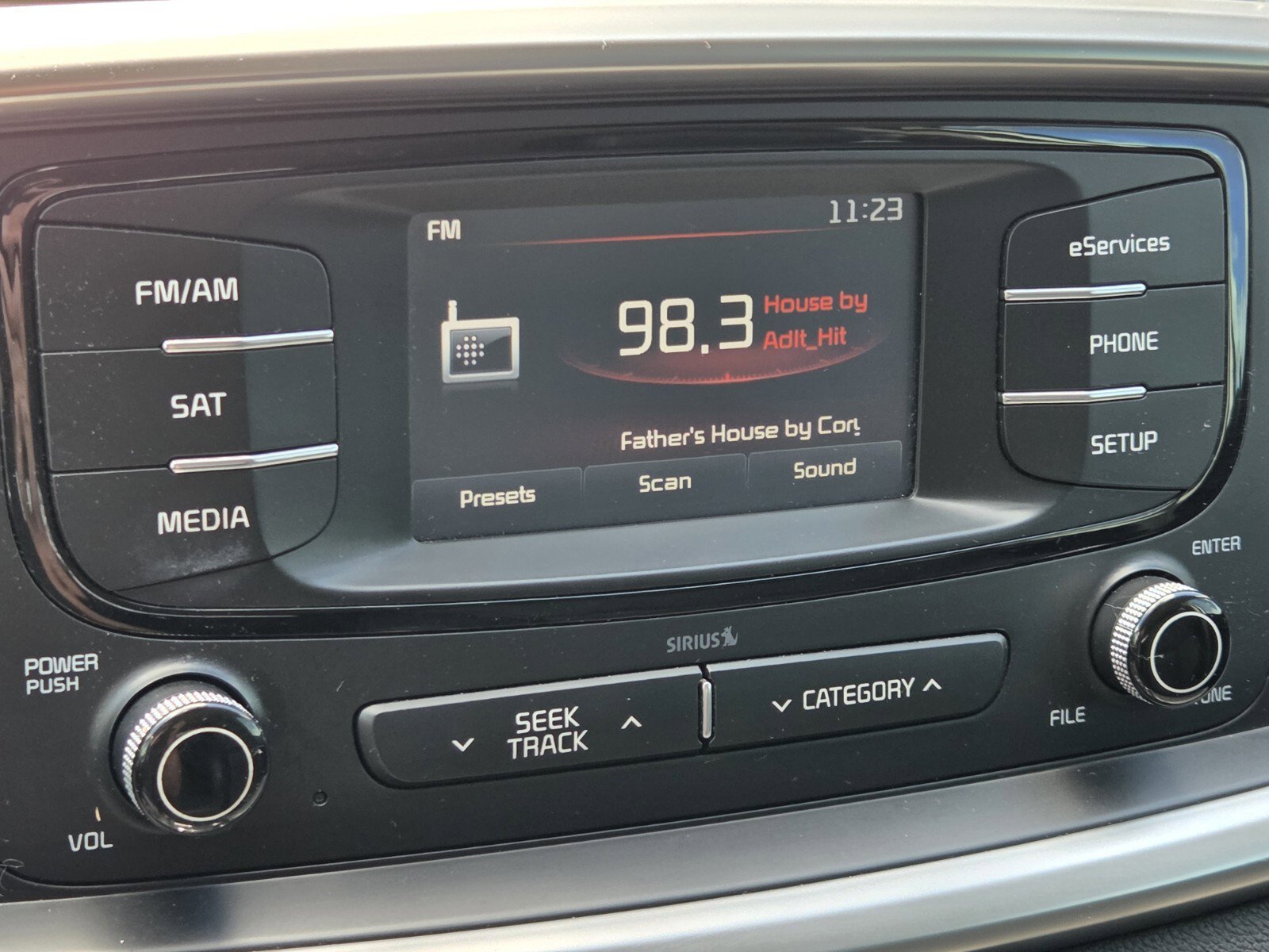 Used 2016 Kia Sorento EX w/ EX Premium Package FWD image 15