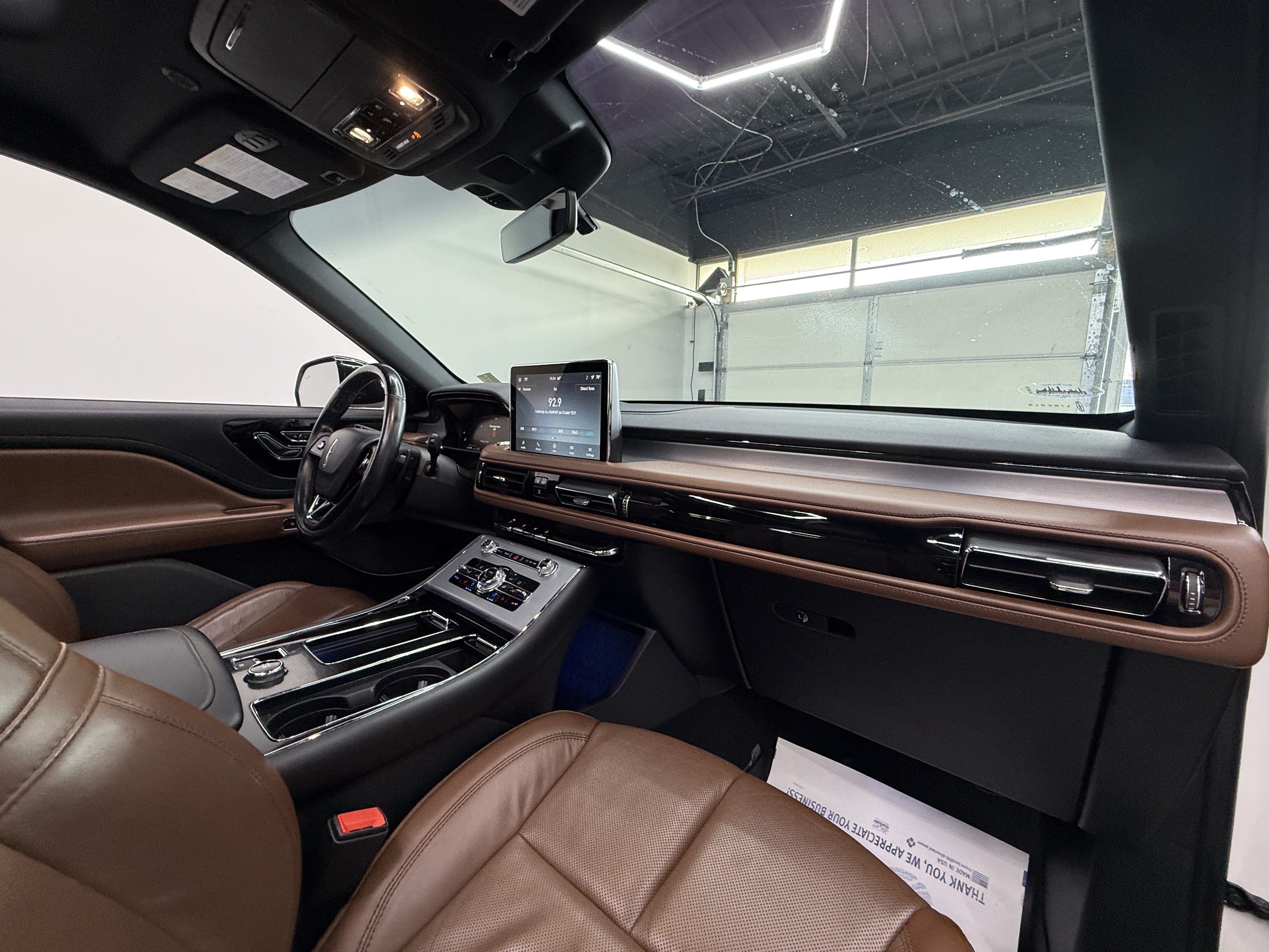 Used 2023 Lincoln Aviator Reserve w/ Jet Appearance Package AWD/4WD image 23