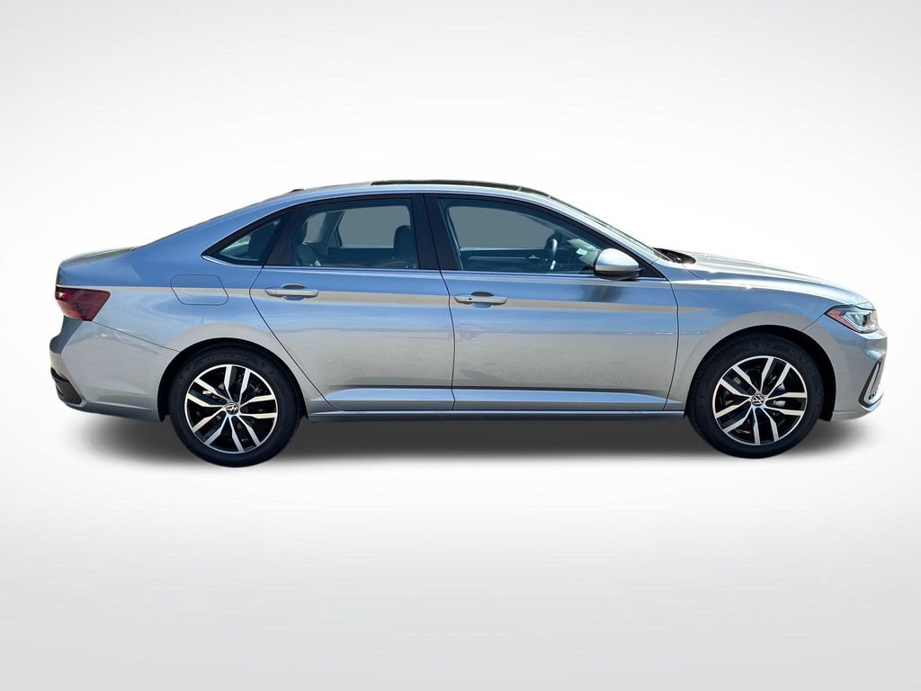 New 2026 Volkswagen Jetta SE FWD video 2