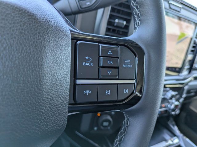 New 2026 Ford F250 Lariat w/ Black Appearance Package image 27