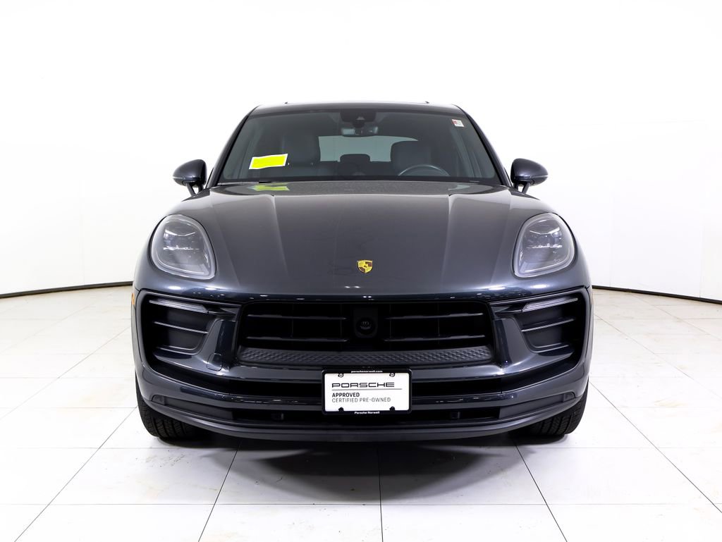 Certified 2024 Porsche Macan AWD/4WD image 29