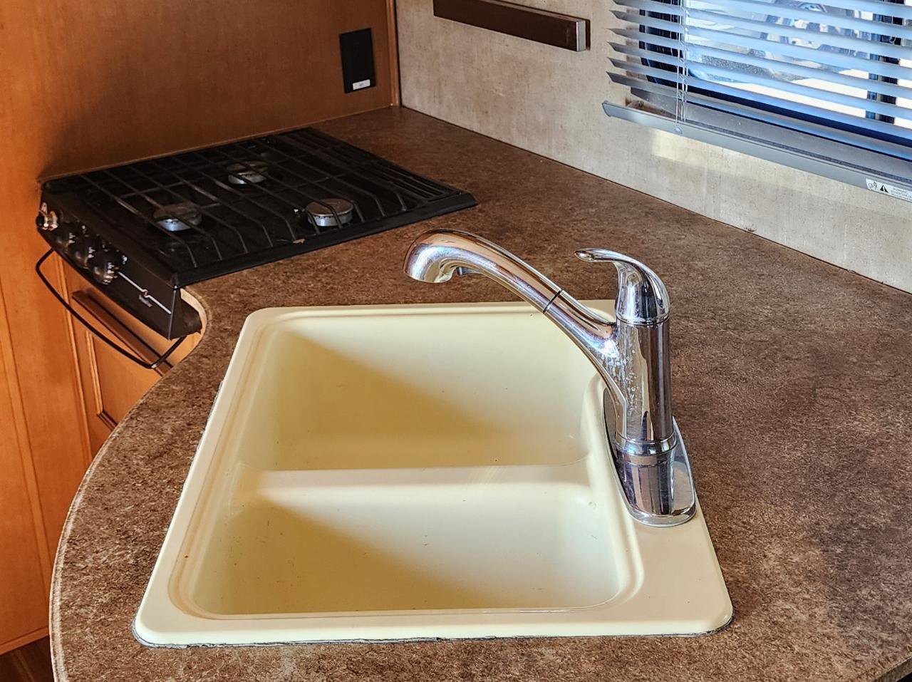 Used 2013 Chevrolet Express 4500 w/ RV Package RWD image 19