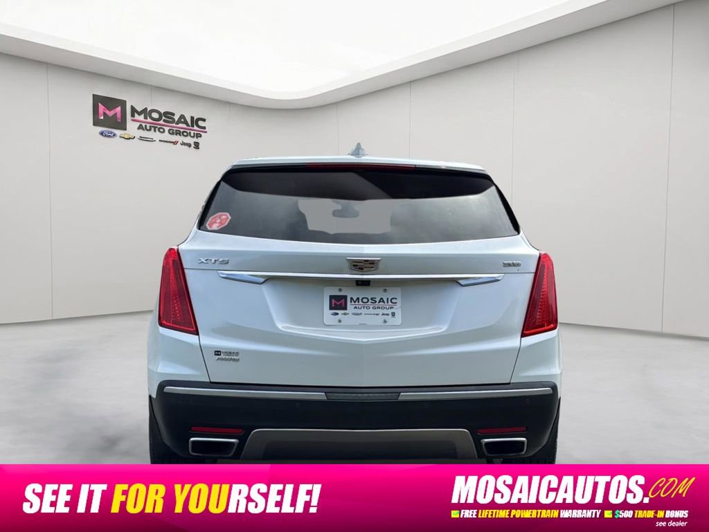 Used 2018 Cadillac XT5 Platinum w/ Driver Assist Package AWD/4WD image 6