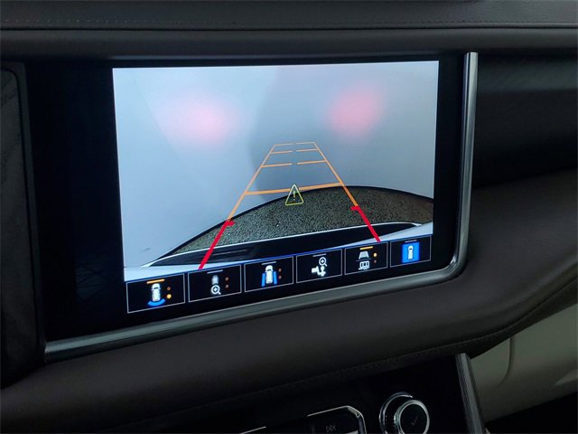 Used 2024 GMC Yukon XL Denali image 30