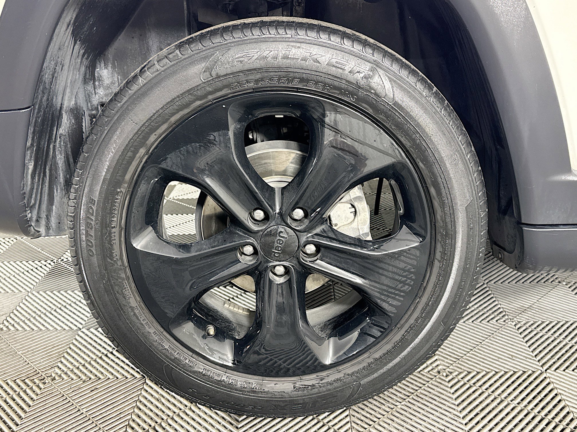 Used 2021 Jeep Compass Latitude image 32