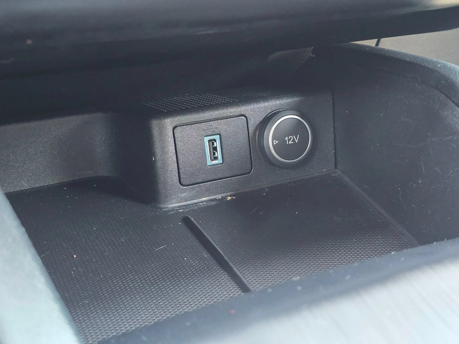 Used 2020 Ford Escape SE FWD image 33