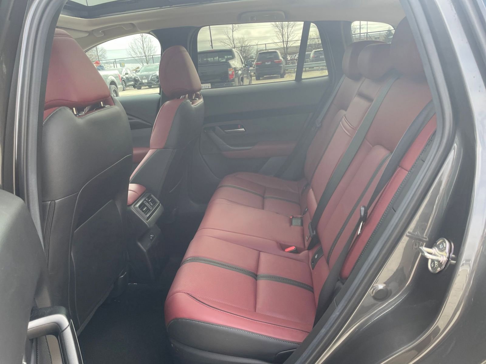 Used 2025 MAZDA CX-50 2.5 Hybrid w/ Premium Plus Pkg image 27