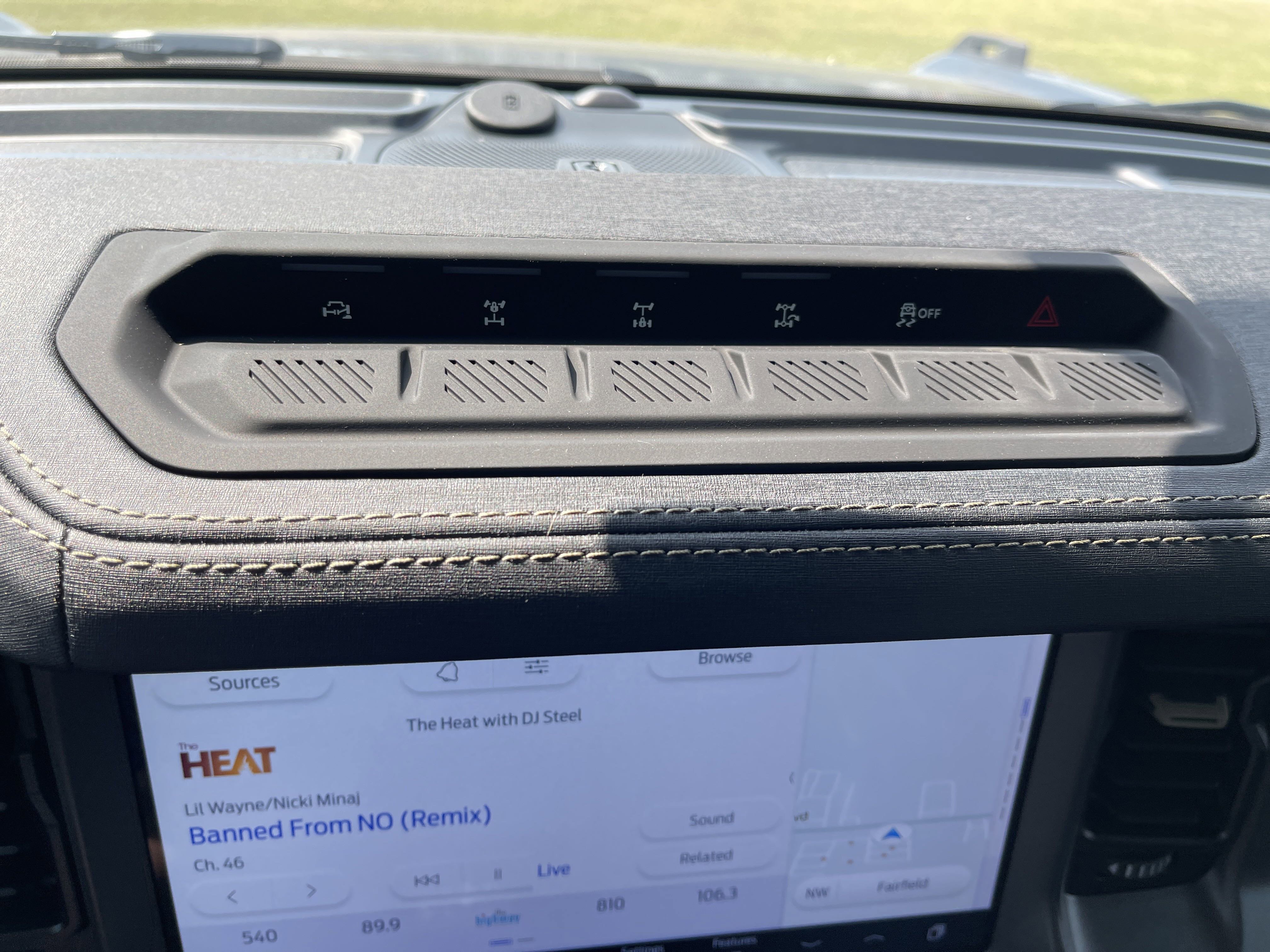 New 2025 Ford Bronco Badlands image 23