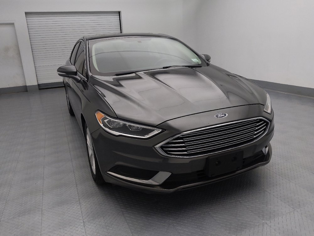 Used 2018 Ford Fusion SE w/ Fusion SE Technology Package image 14