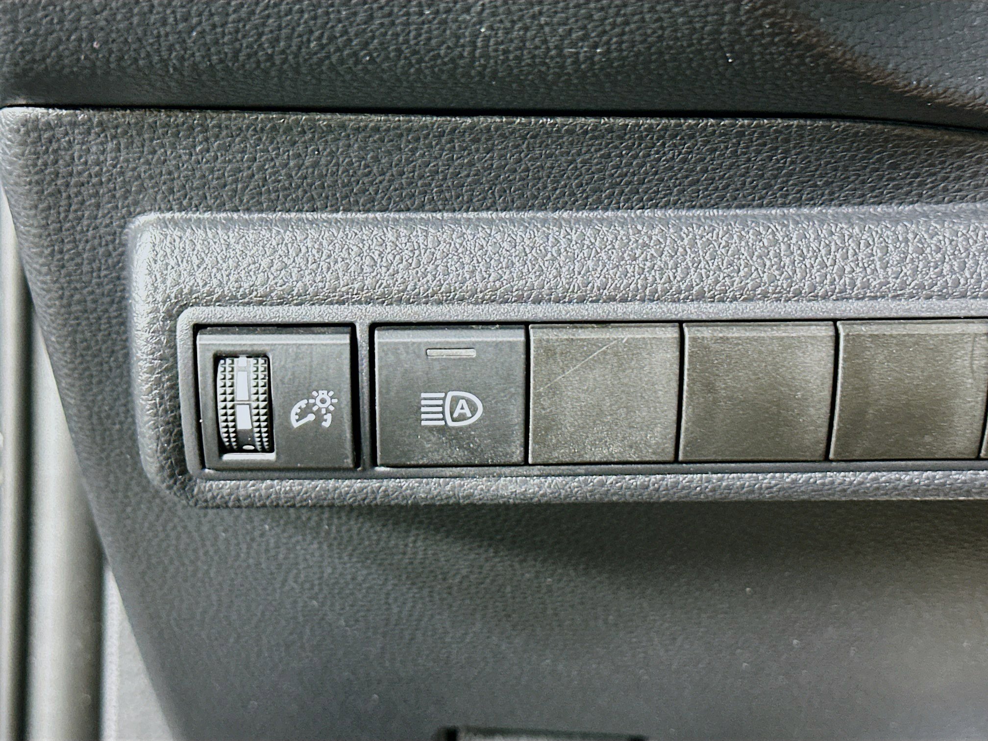 Used 2025 Toyota Corolla LE image 16