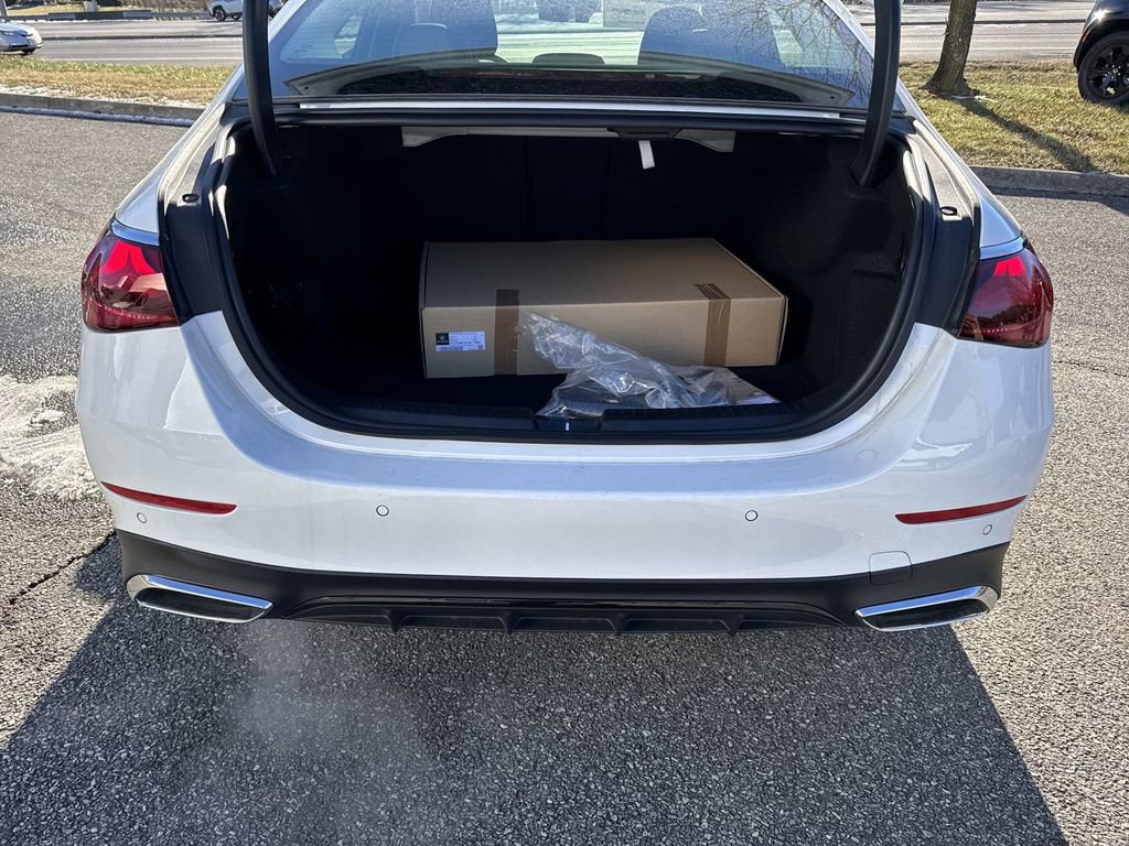 New 2024 Mercedes-Benz E 350 4MATIC Sedan image 12