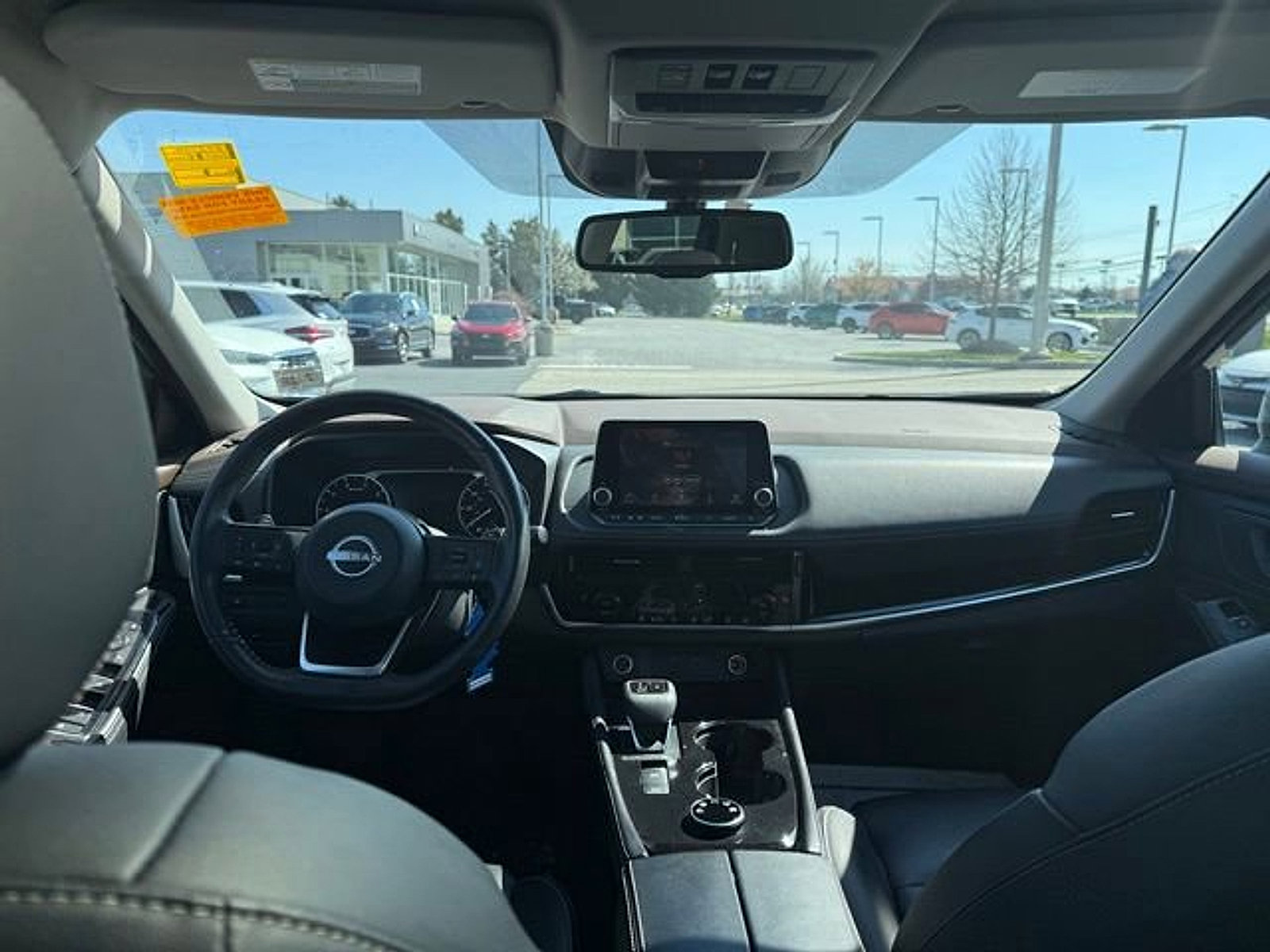 Used 2023 Nissan Rogue SL AWD/4WD image 4