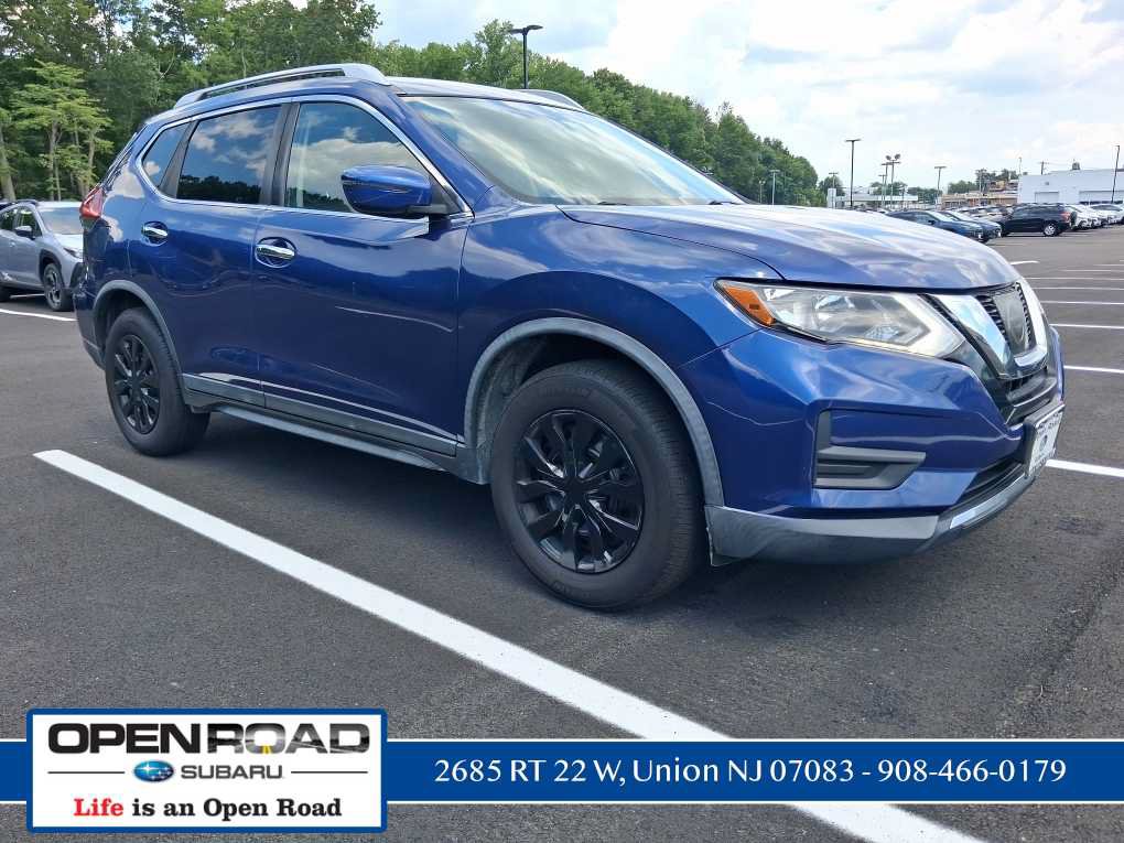 Used 2017 Nissan Rogue S w/ Appearance Package AWD/4WD image 27
