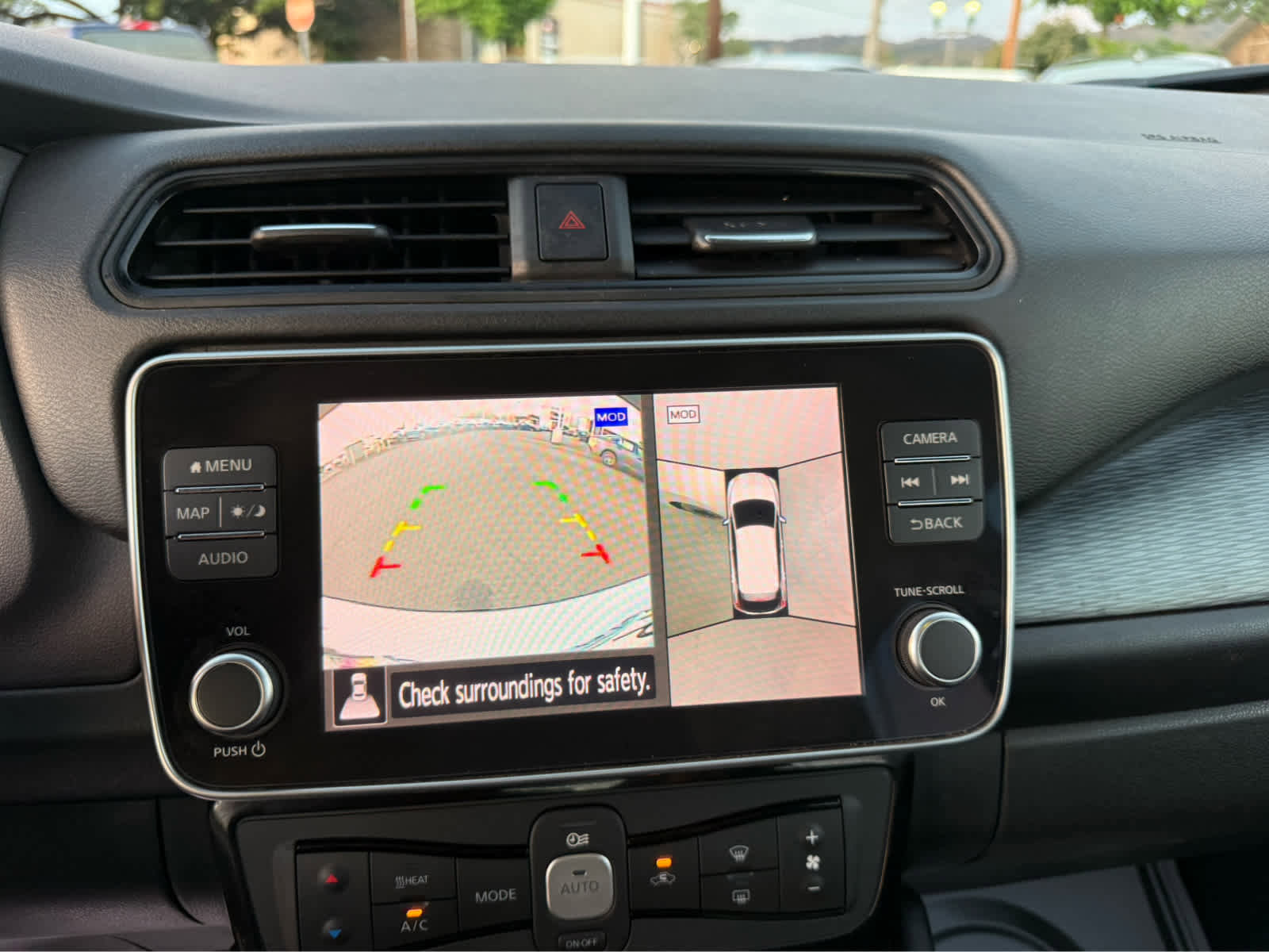 Used 2023 Nissan Leaf SV Plus image 8