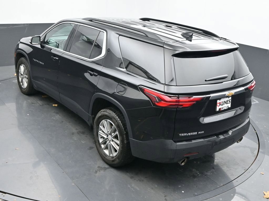 Used 2023 Chevrolet Traverse LT image 37
