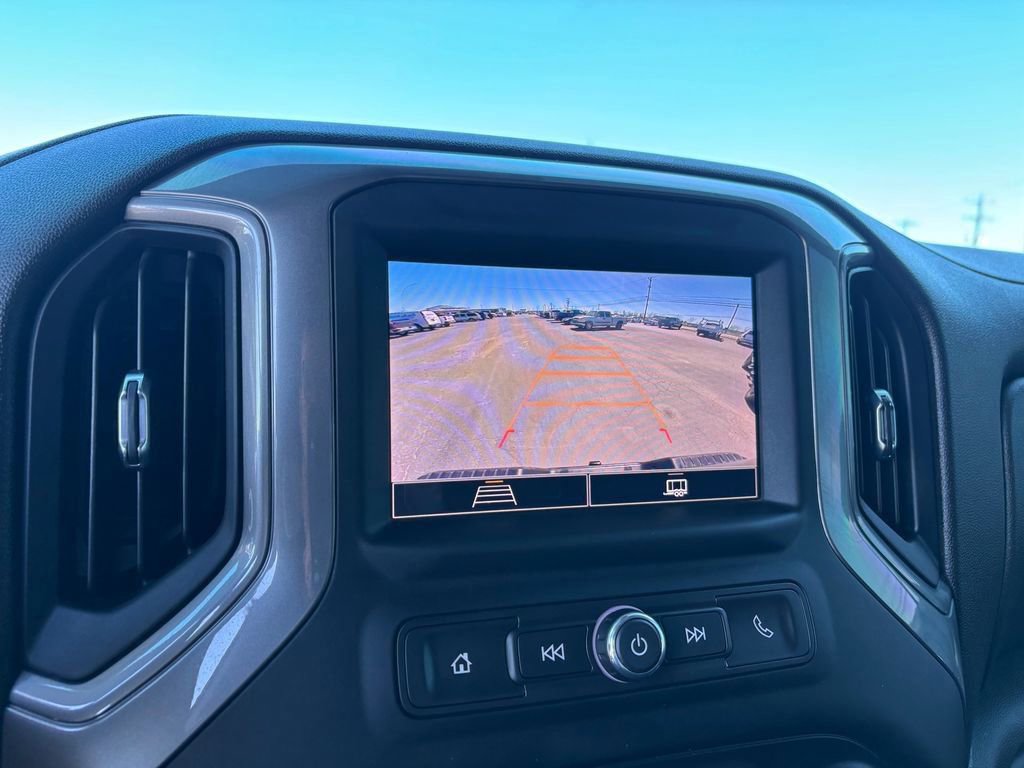 Used 2024 Chevrolet Silverado 2500 Custom image 17