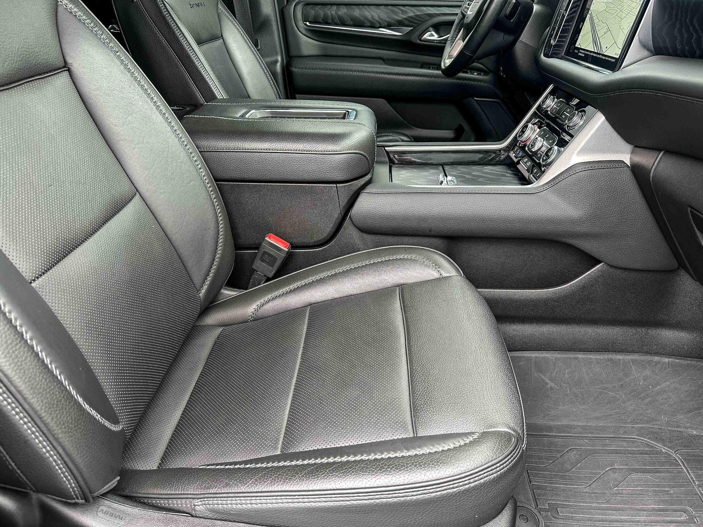 Used 2023 GMC Yukon Denali AWD/4WD image 62