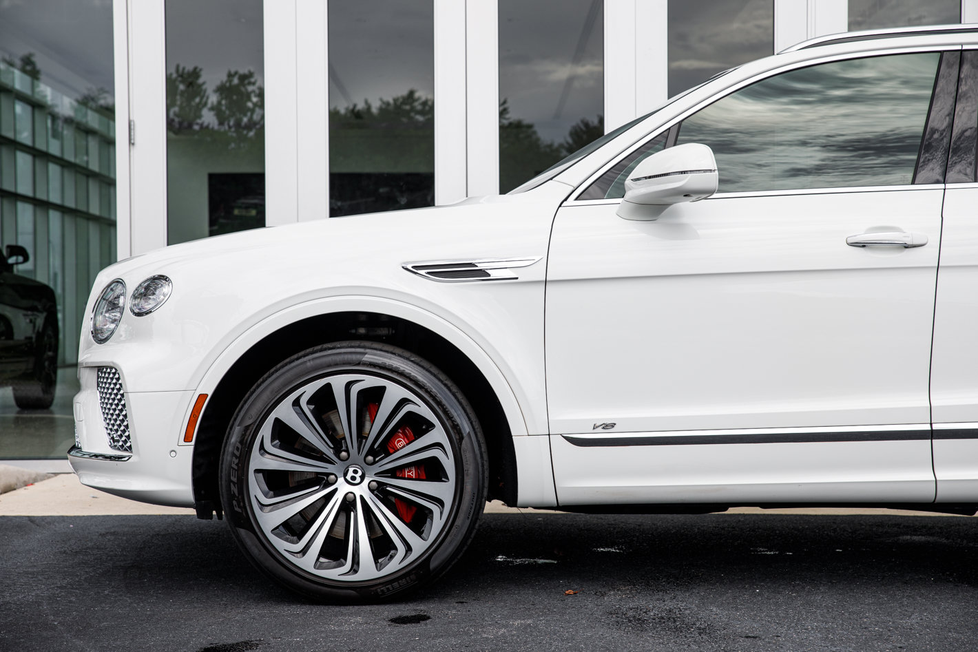 Used 2021 Bentley Bentayga AWD/4WD image 6