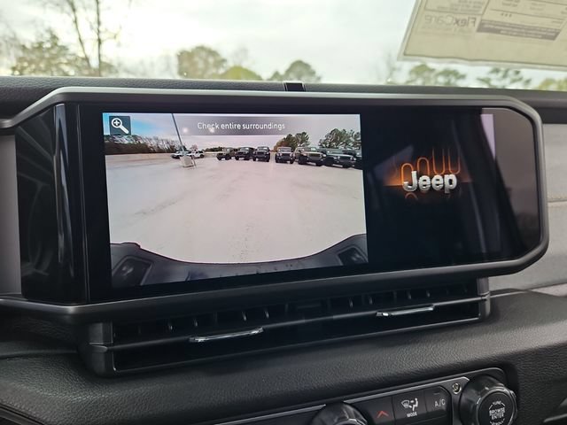 New 2026 Jeep Gladiator Sport AWD/4WD image 13