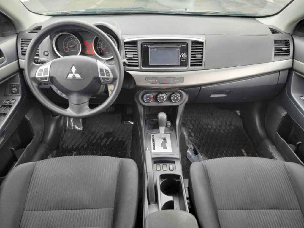 Used 2014 Mitsubishi Lancer SE image 10