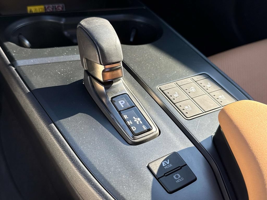 Used 2025 Lexus UX 300h AWD w/ Accessory Package (Z1) image 25