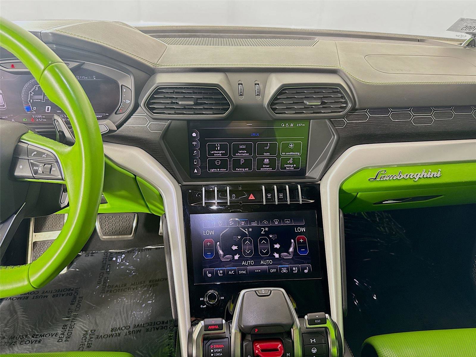 Used 2019 Lamborghini Urus image 8