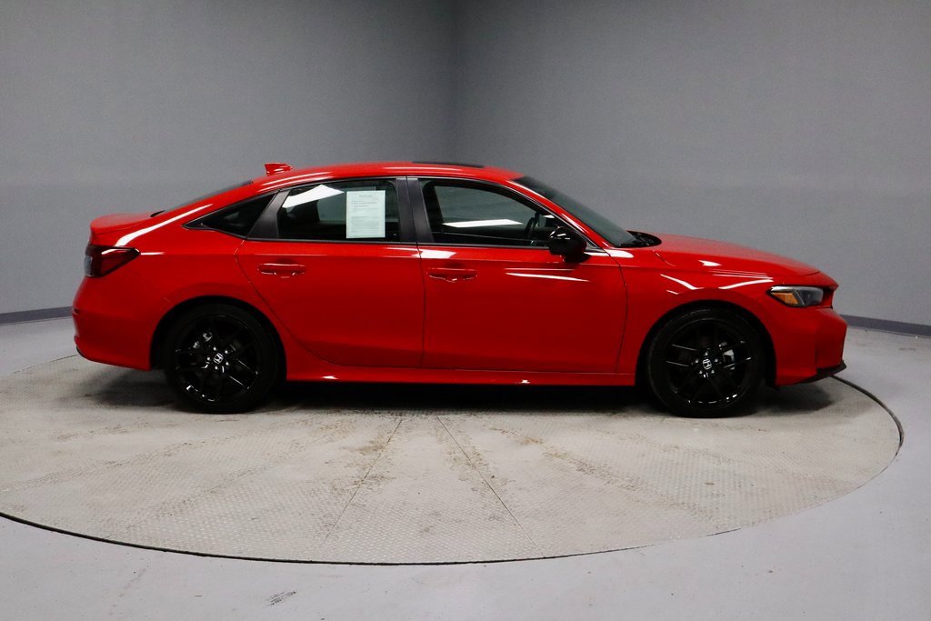 Used 2025 Honda Civic Sport image 12
