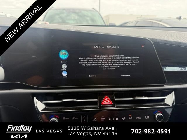 Certified 2025 Kia Niro EX FWD image 6
