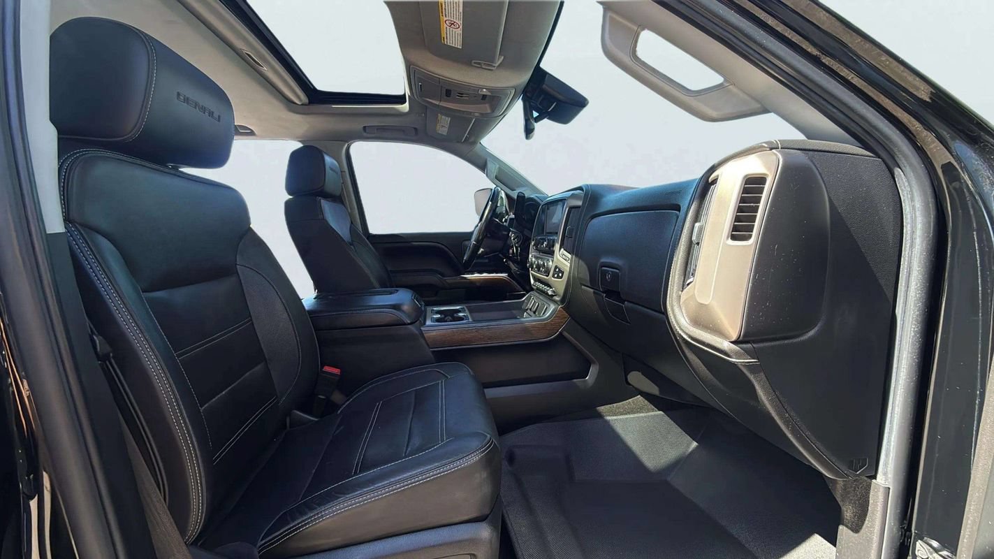 Used 2017 GMC Sierra 2500 Denali AWD/4WD image 18