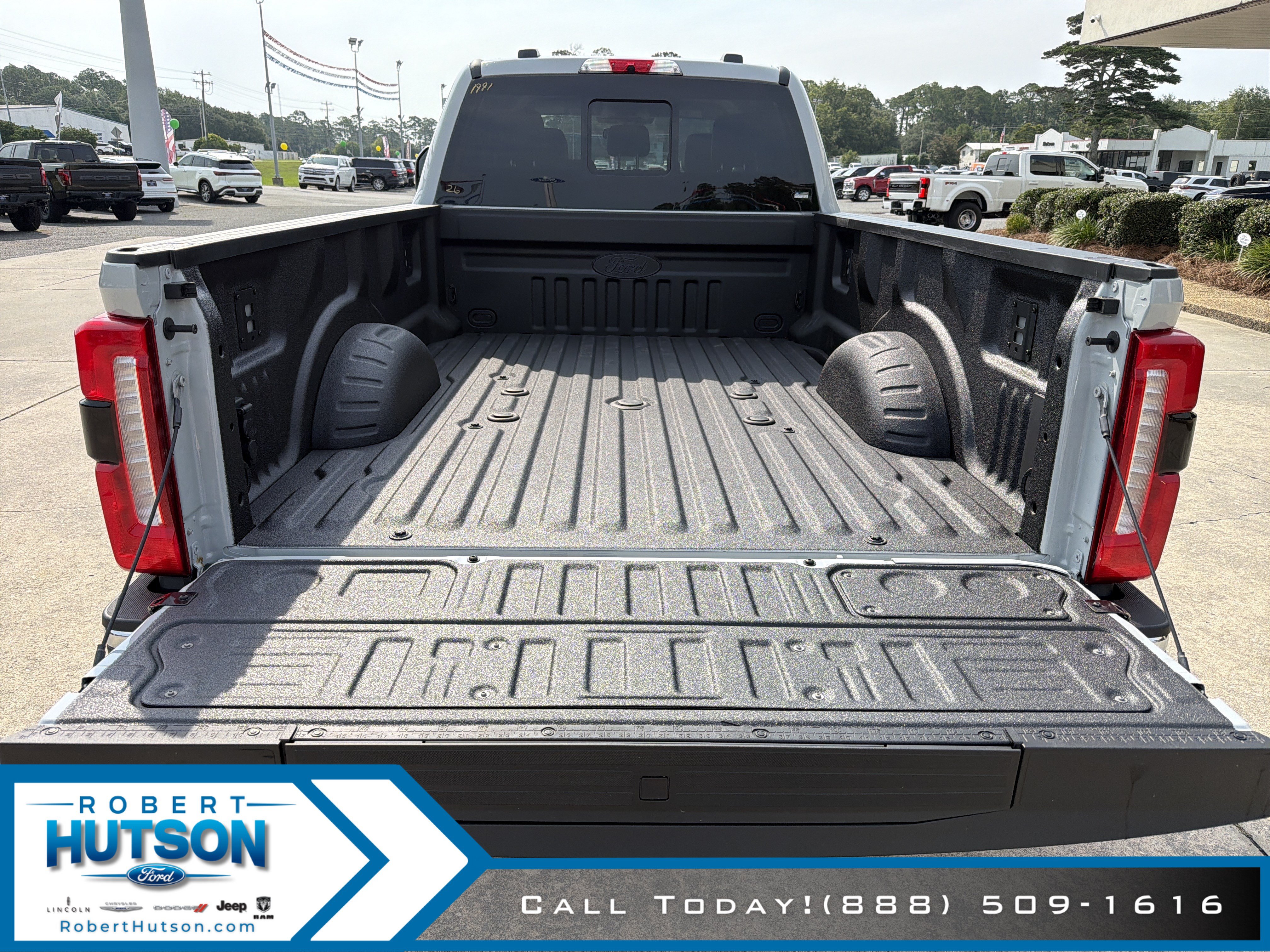 New 2026 Ford F350 Lariat w/ Lariat Ultimate Package AWD/4WD image 8