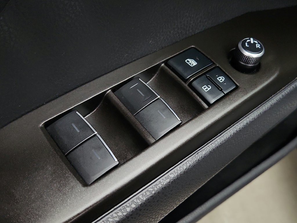 Used 2021 Toyota Camry XSE FWD image 26