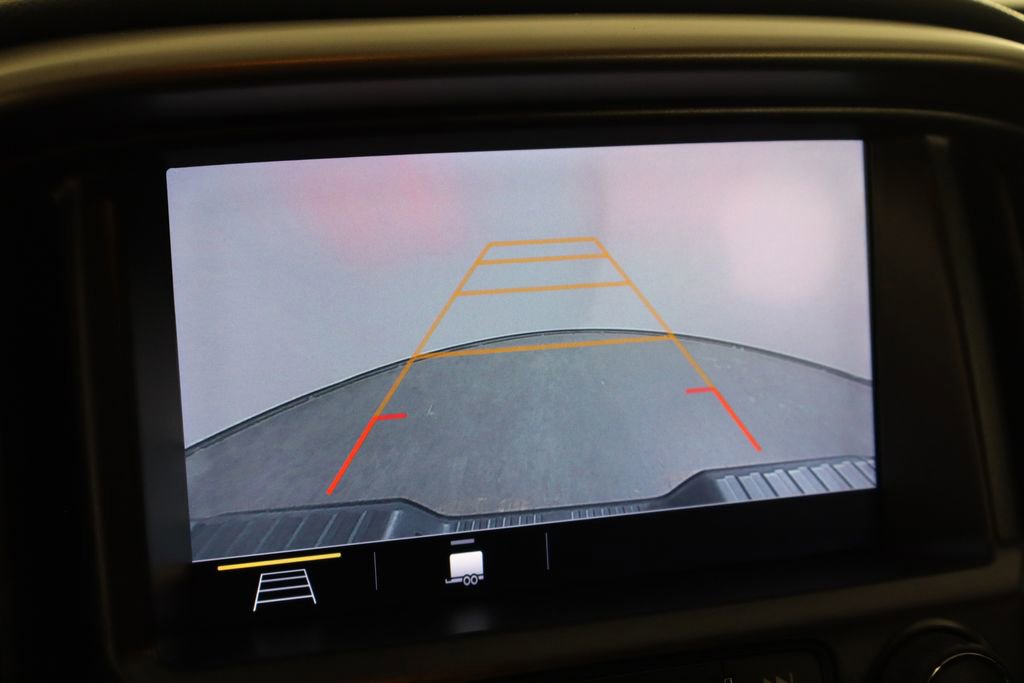 Used 2022 Chevrolet Colorado Z71 w/ Z71 Midnight Edition image 37