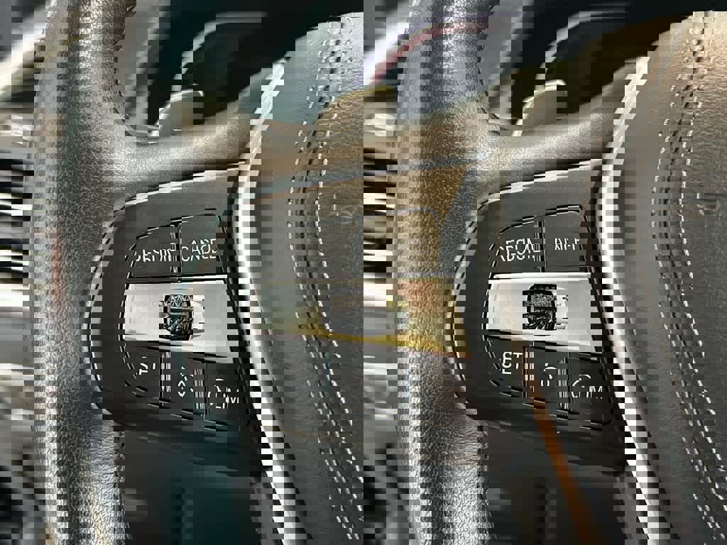 Used 2022 BMW X5 xDrive40i w/ Premium Package image 15