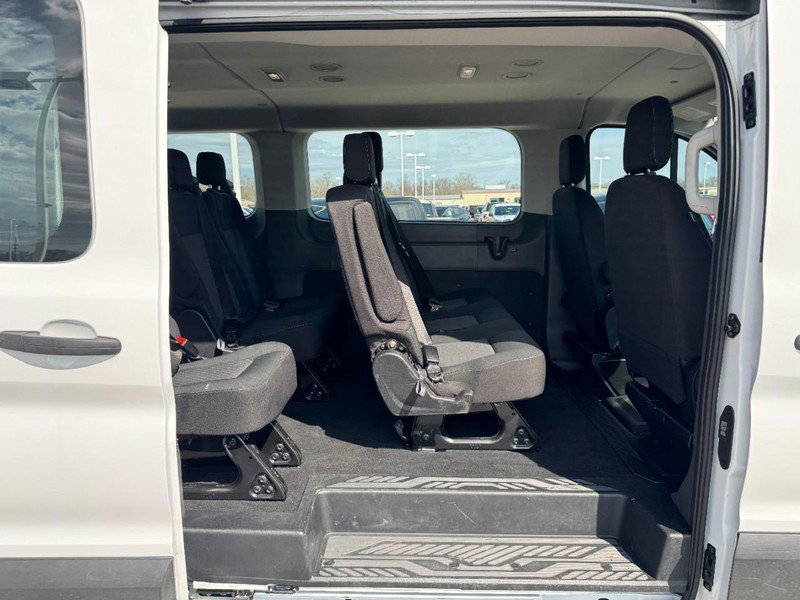 Used 2023 Ford Transit 350 XLT image 11