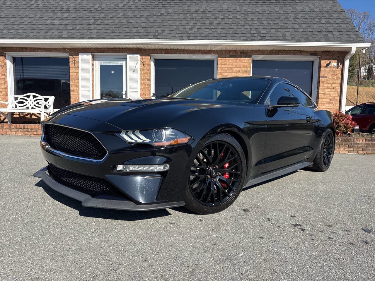 Used 2019 Ford Mustang Bullitt w/ Bullitt Electronics Package RWD image 2