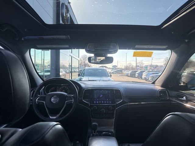 Used 2019 Jeep Grand Cherokee Overland AWD/4WD image 13